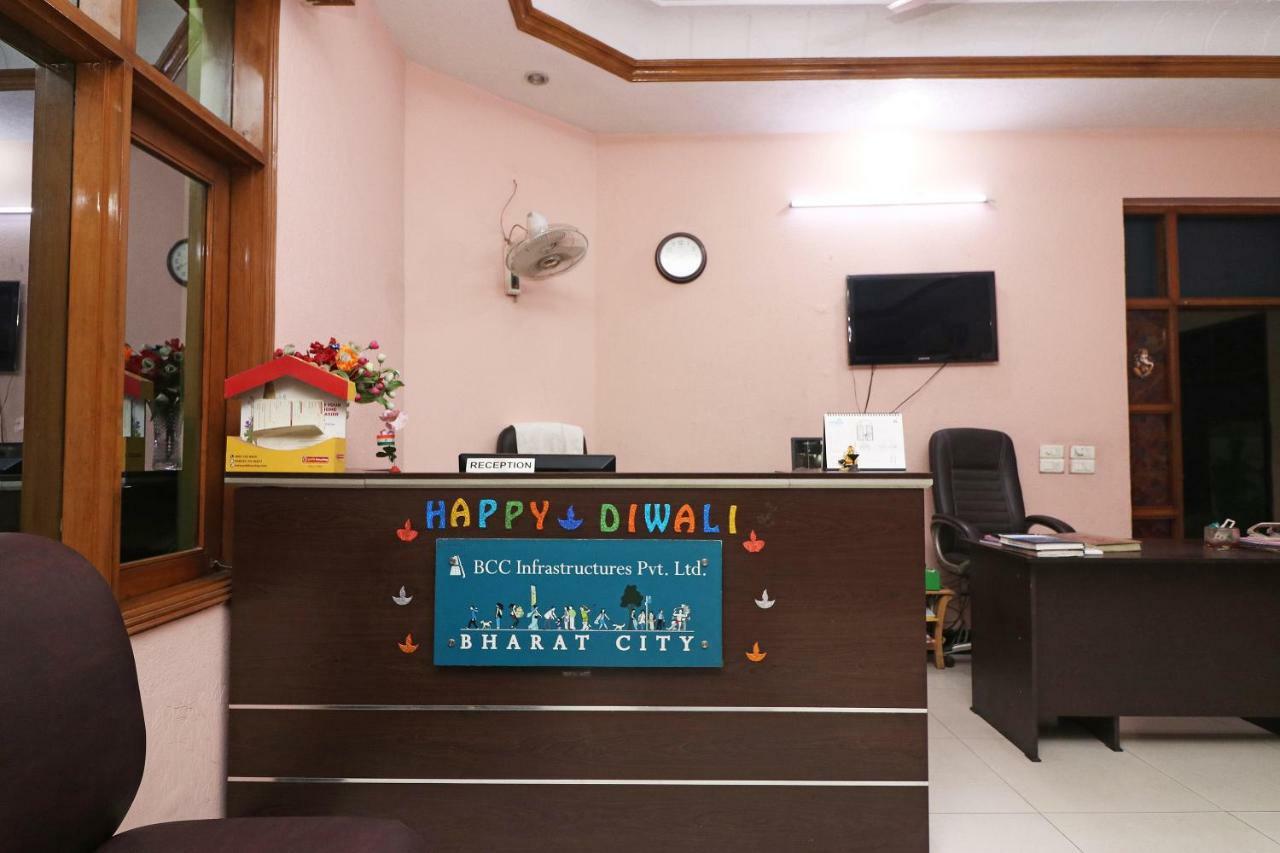 Oyo 24672 Bharat Guest House Delhi  Dış mekan fotoğraf