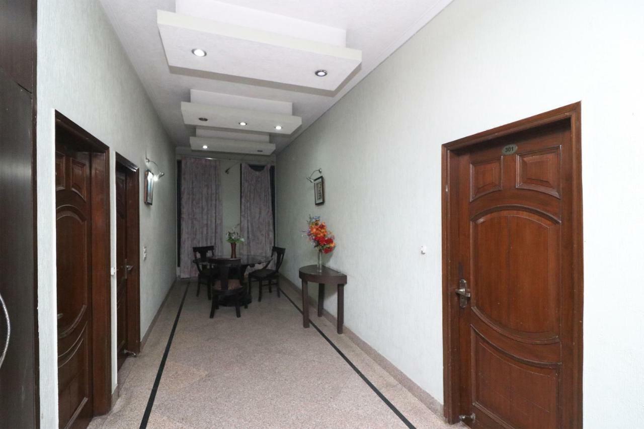 Oyo 24672 Bharat Guest House Delhi  Dış mekan fotoğraf