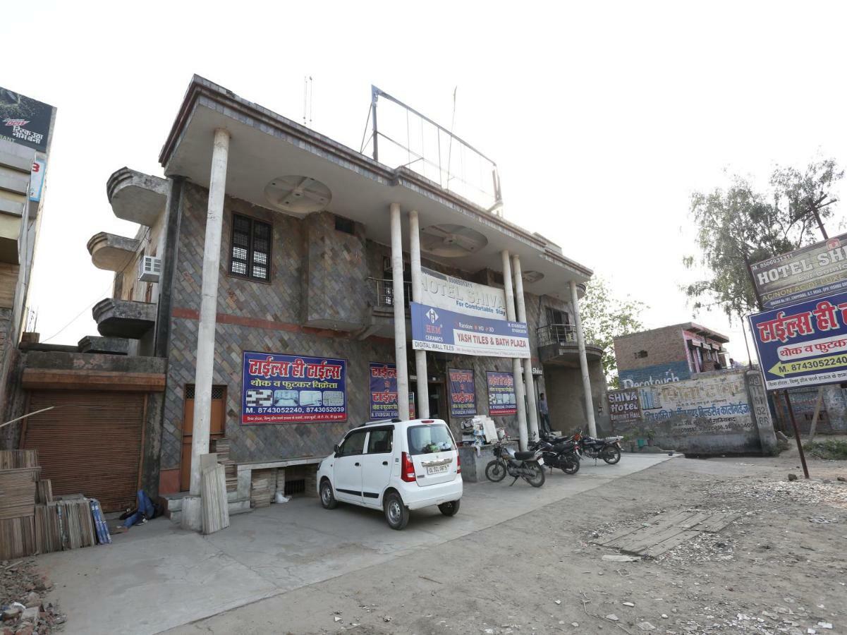 Oyo 24672 Bharat Guest House Delhi  Dış mekan fotoğraf